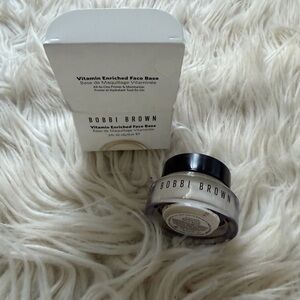 Bobbi Brown Face Base Moisturizer & Primer